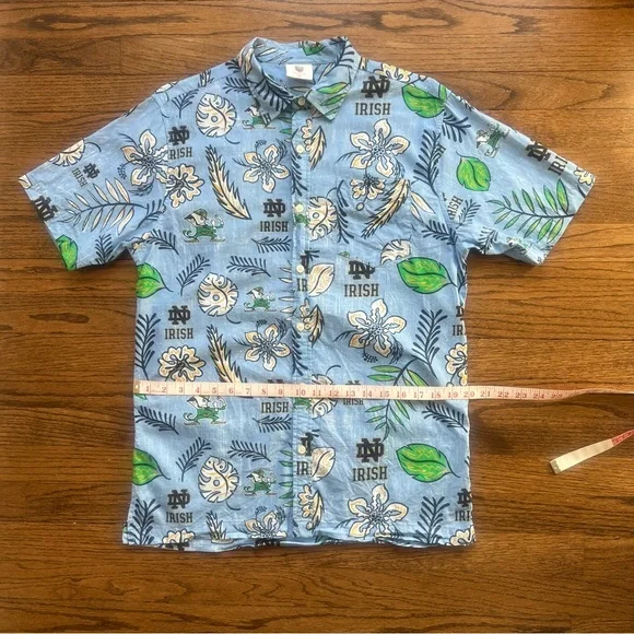 Notre Dame Fighting Irish Tropical Floral Men’s Shirt - Picture 6 of 7